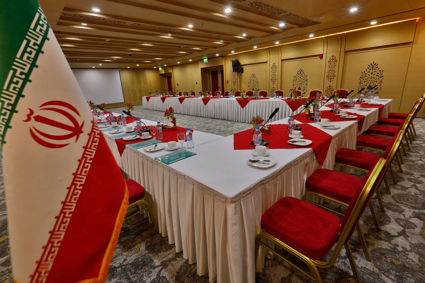 Chaharbagh Hotel & Sheikh Bahai Ceremony Hall  pen_spark