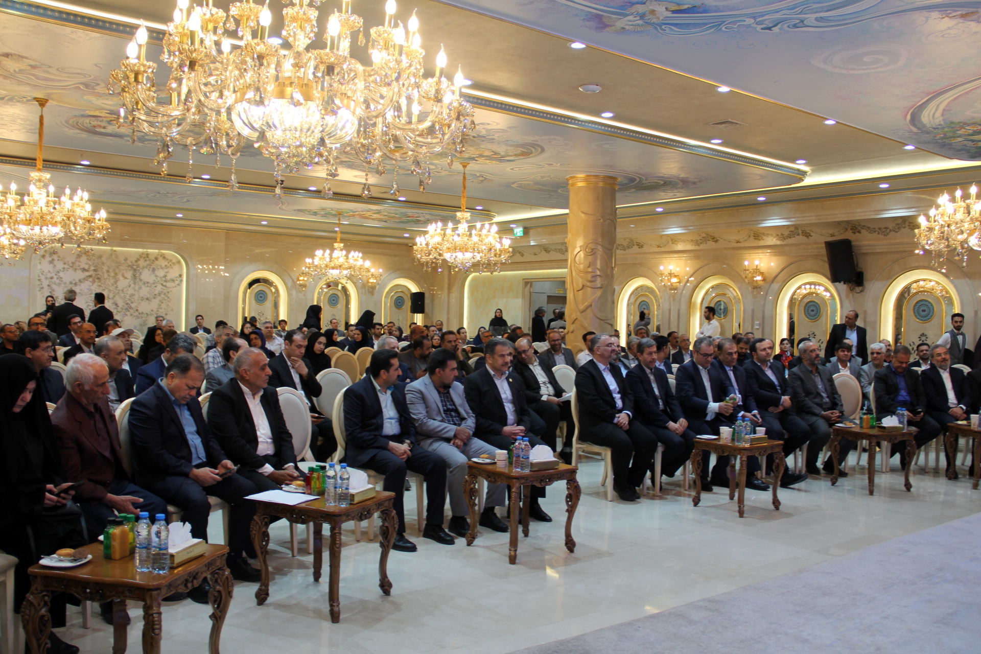 برگزاری همایش گردشگری در هتل مجلل چهارباغ اصفهان به مناسبت هفته گردشگری